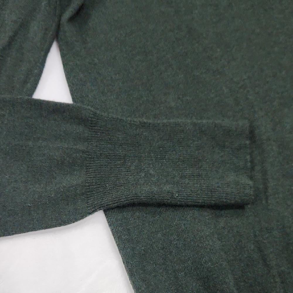 GAP Forest Green Knit Top - Picture 4 of 7